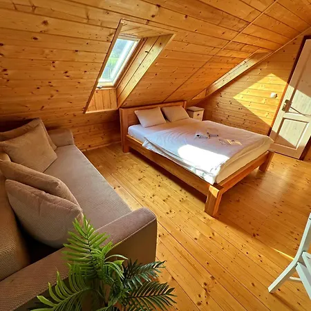 V Superior Izbach V Podkrovi Koliba Pacho Apartmán *