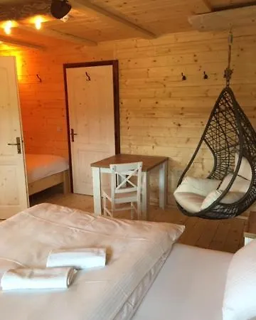 V Superior Izbach V Podkrovi Koliba Pacho Apartman *